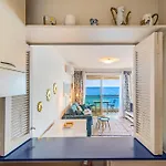 'le Berkeley' Vue Mer, Centre, Parking * Menton
