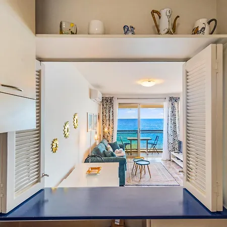 'le Berkeley' Vue Mer, Centre, Parking * Menton