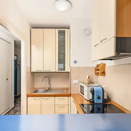 'le Berkeley' Vue Mer, Centre, Parking Apartment