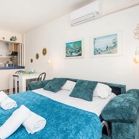 'le Berkeley' Vue Mer, Centre, Parking Apartment *