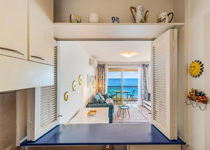 'le Berkeley' Vue Mer, Centre, Parking * 芒通